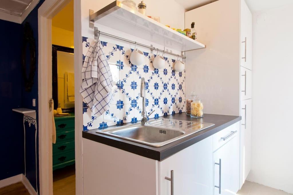 Lisbon Sant'Anna Apartments Værelse billede